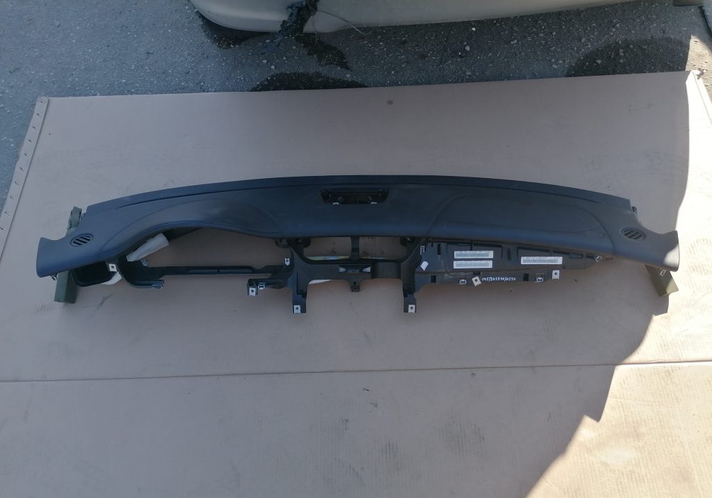 Mērinstrumentu panelis priekš MERCEDES BENZ CLS 320 2005 1 Mērinstrumentu panelis priekš MERCEDES BENZ CLS 320 2005