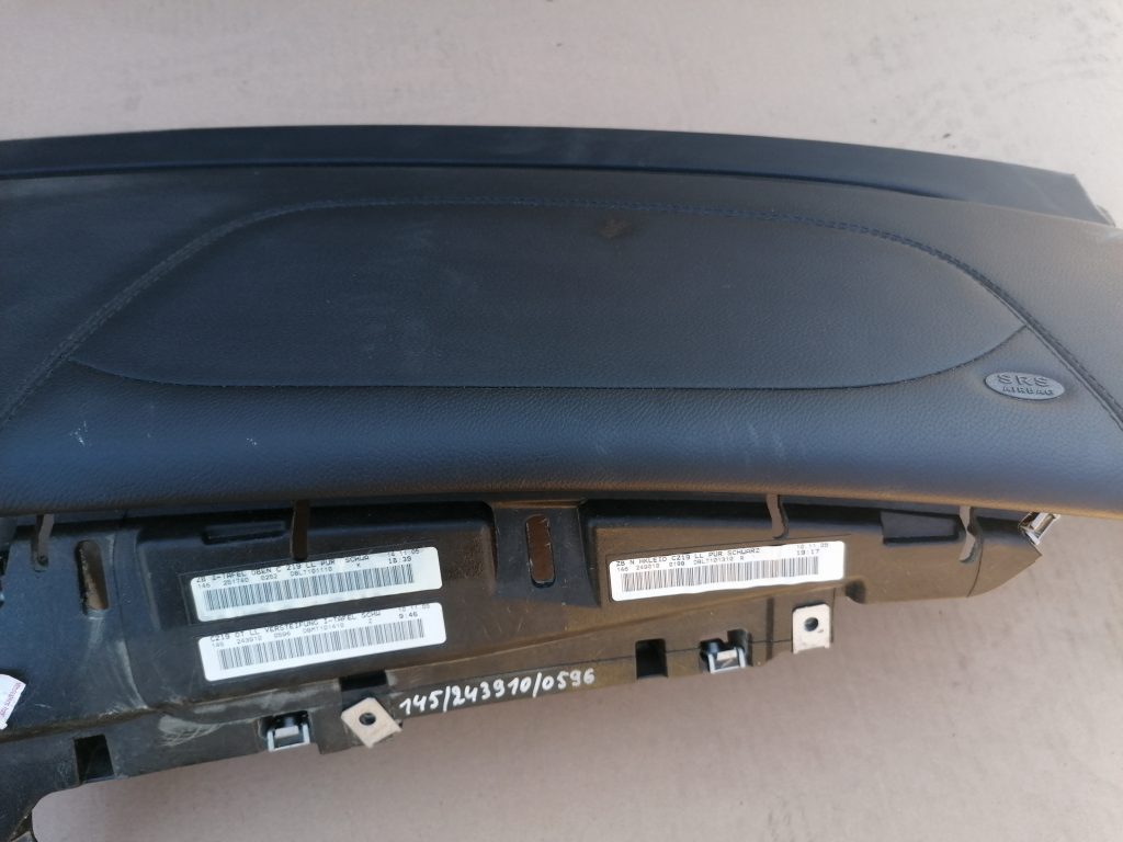 Mērinstrumentu panelis priekš MERCEDES BENZ CLS 320 2005 3 Mērinstrumentu panelis priekš MERCEDES BENZ CLS 320 2005