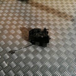 Priekšējo kreiso durvju slēdzene priekš BMW 1 E87 2009 WHITE