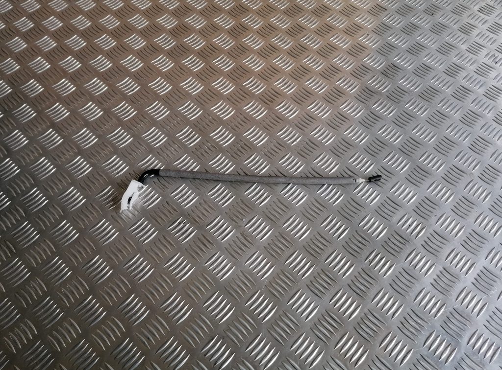 Durvju roktura trose priekš BMW 1 E87 2009 WHITE 1 Durvju roktura trose priekš BMW 1 E87 2009 WHITE