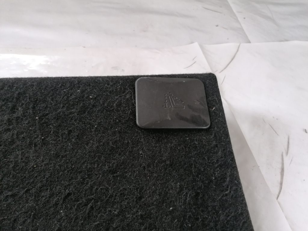 Bagāžnieka grīda priekš BMW 1 E87 2009 WHITE 4 Bagāžnieka grīda priekš BMW 1 E87 2009 WHITE