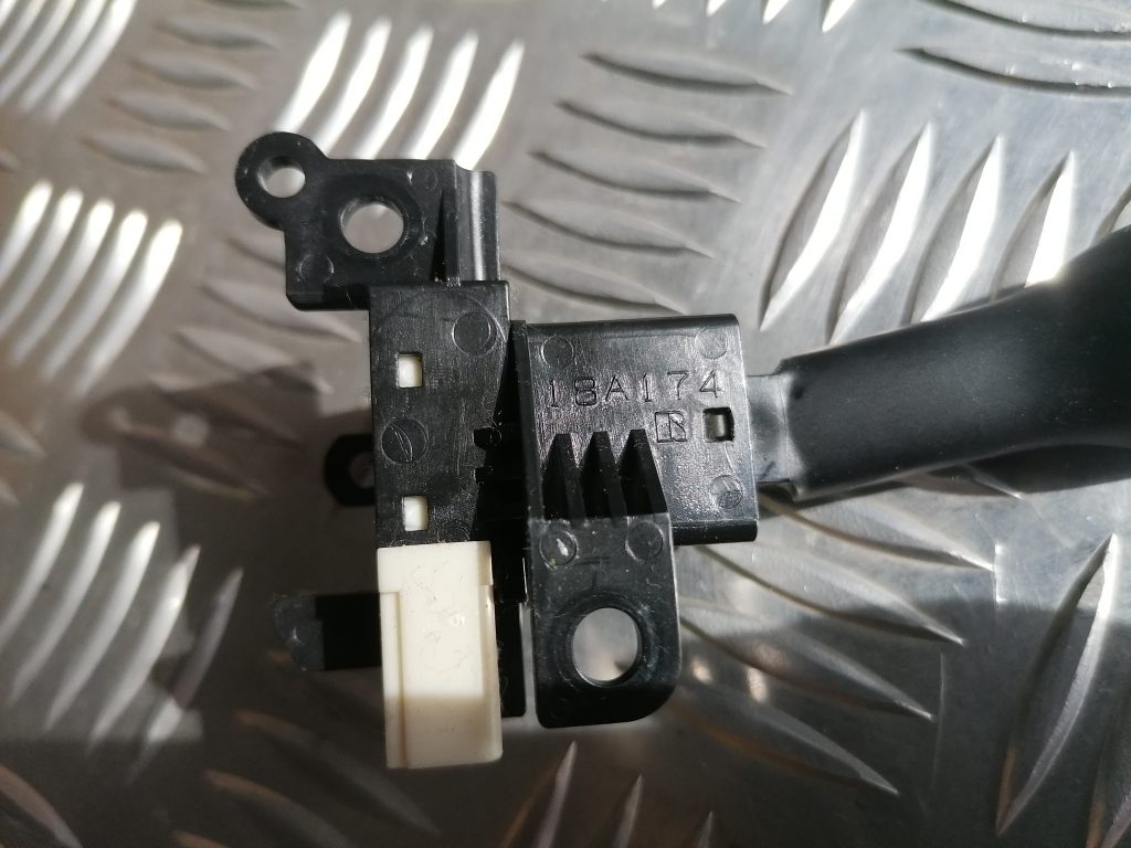 Kruīza kontroles rokturis/poga priekš LEXUS IS250 2007