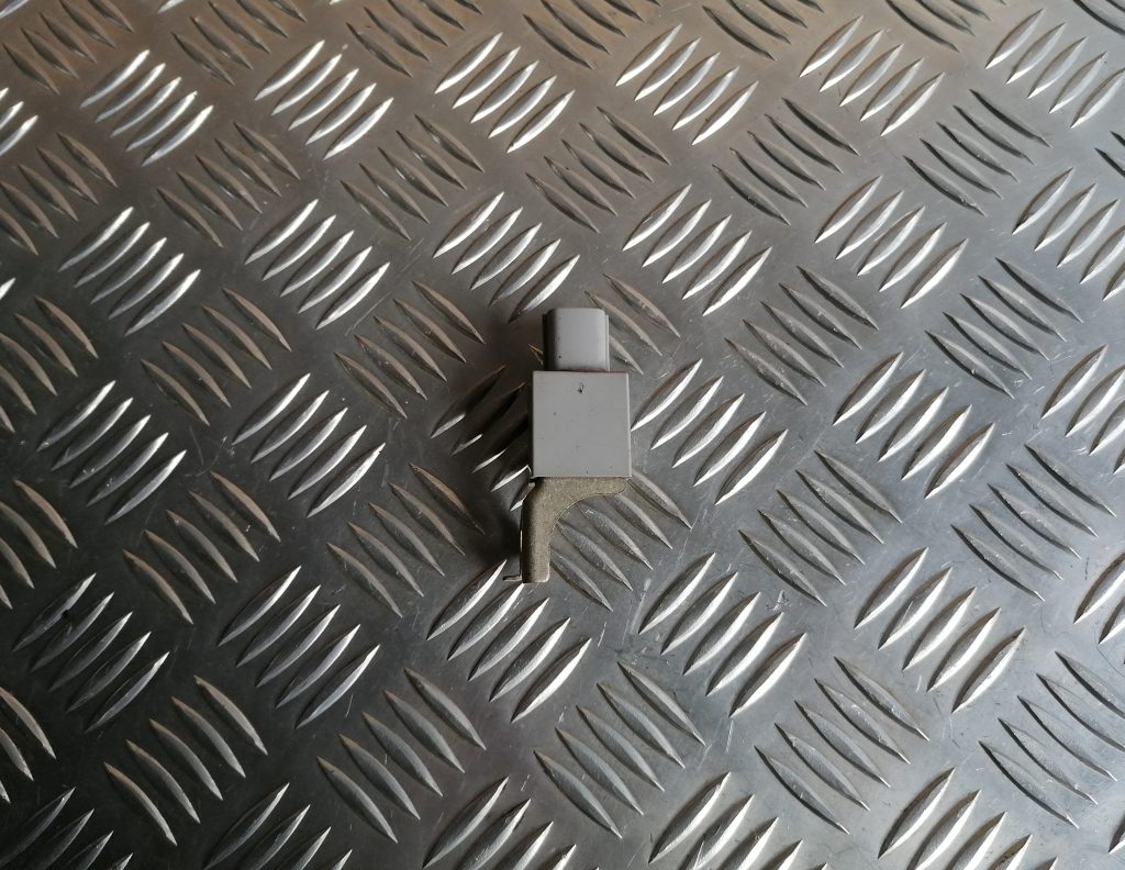 Radio kondensācijas devējs priekš LEXUS IS250 2007 2 Radio kondensācijas devējs priekš LEXUS IS250 2007