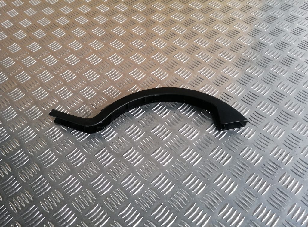 Bagažnieka eņģes uzlika priekš LEXUS IS250 2007 2 Bagažnieka eņģes uzlika priekš LEXUS IS250 2007