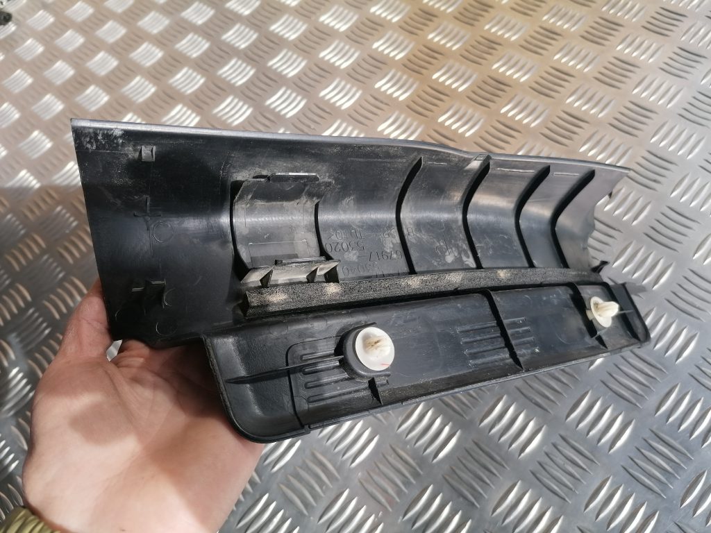 Sliekšņa aizmugurēja laba uzlika (salonā) priekš LEXUS IS250 2007 3 Sliekšņa aizmugurēja laba uzlika (salonā) priekš LEXUS IS250 2007