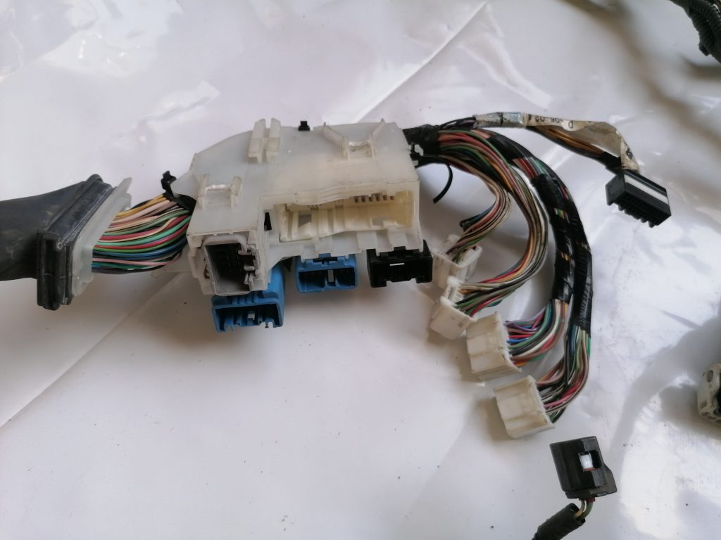 Dzinēja vadi priekš LEXUS IS250 2007 7 Dzinēja vadi priekš LEXUS IS250 2007