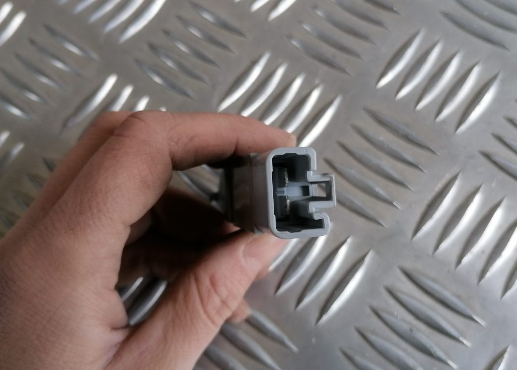 Radio kondensācijas devējs priekš LEXUS IS250 2007 3 Radio kondensācijas devējs priekš LEXUS IS250 2007