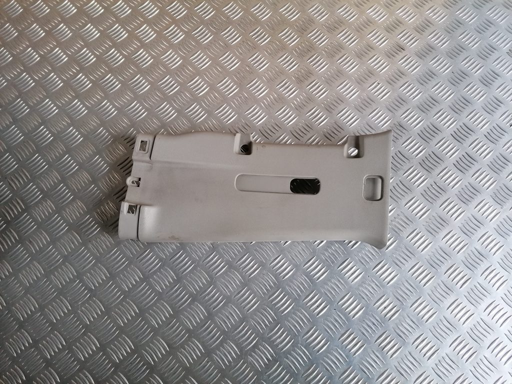 Vidējas salona statnes apdare priekš NISSAN PATHFINDER 2006 1 Vidējas salona statnes apdare priekš NISSAN PATHFINDER 2006