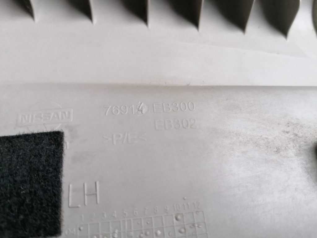 Vidējas salona statnes apdare priekš NISSAN PATHFINDER 2006 3 Vidējas salona statnes apdare priekš NISSAN PATHFINDER 2006