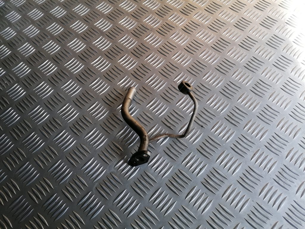 Turbīnas caurule priekš NISSAN PATHFINDER 2006 2 Turbīnas caurule priekš NISSAN PATHFINDER 2006