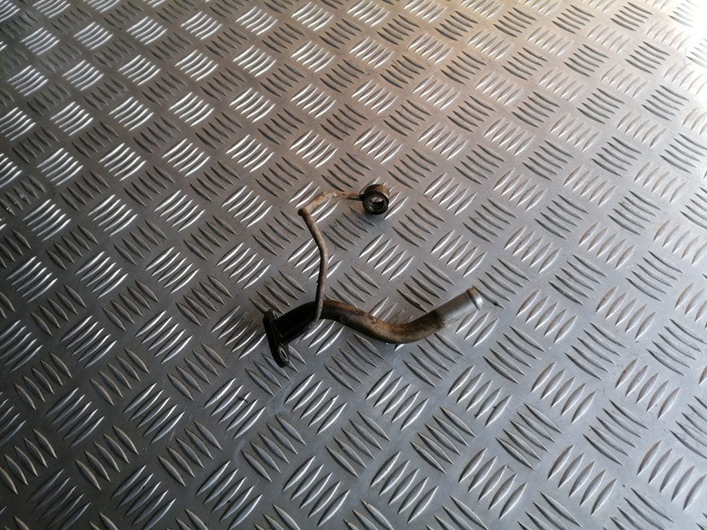 Turbīnas caurule priekš NISSAN PATHFINDER 2006 1 Turbīnas caurule priekš NISSAN PATHFINDER 2006