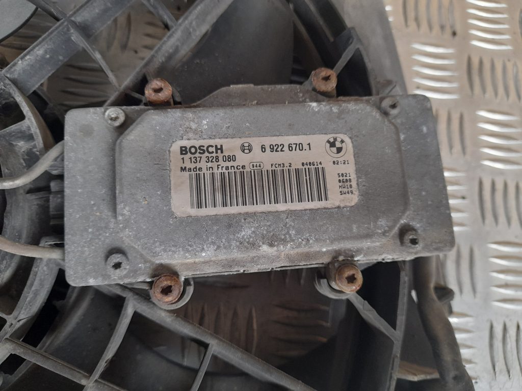 Dzesēšanas radiatora ventilators priekš BMW 320D E46 2004 TOURING 4 Dzesēšanas radiatora ventilators priekš BMW 320D E46 2004 TOURING