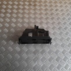 Automašīnas radio kronšteins priekš BMW 320D E46 2004 TOURING