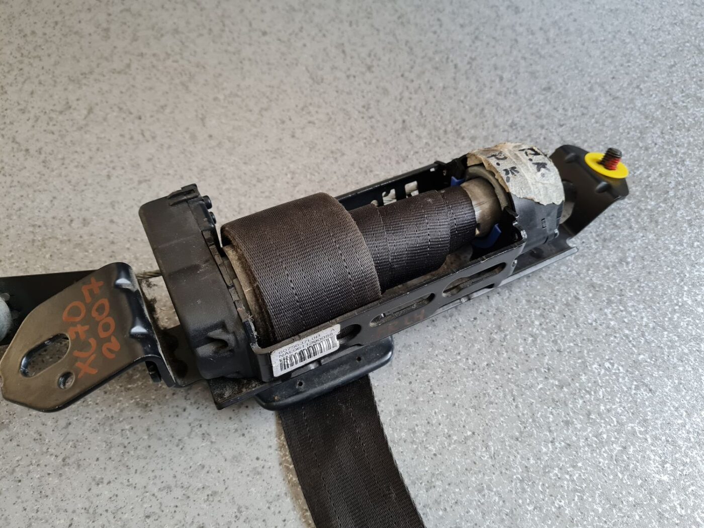 Priekšējā kreisā drošības josta priekš VOLVO XC70 2007 9 Priekšējā kreisā drošības josta priekš VOLVO XC70 2007