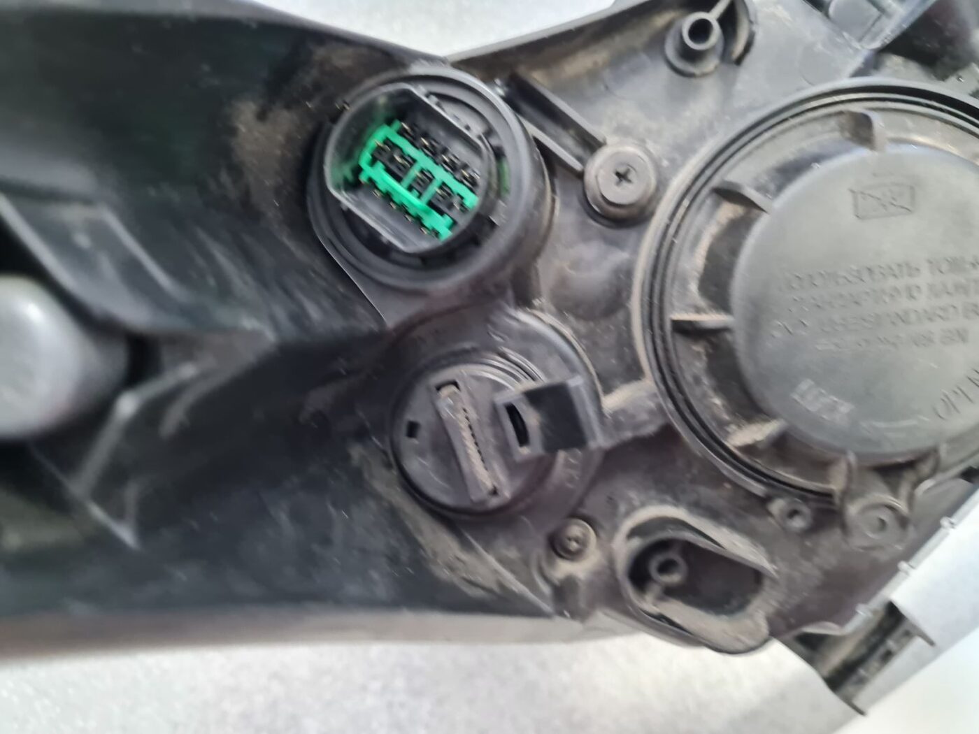 Priekšējais kreisais lukturis priekš KIA CEED 2013 7 Priekšējais kreisais lukturis priekš KIA CEED 2013