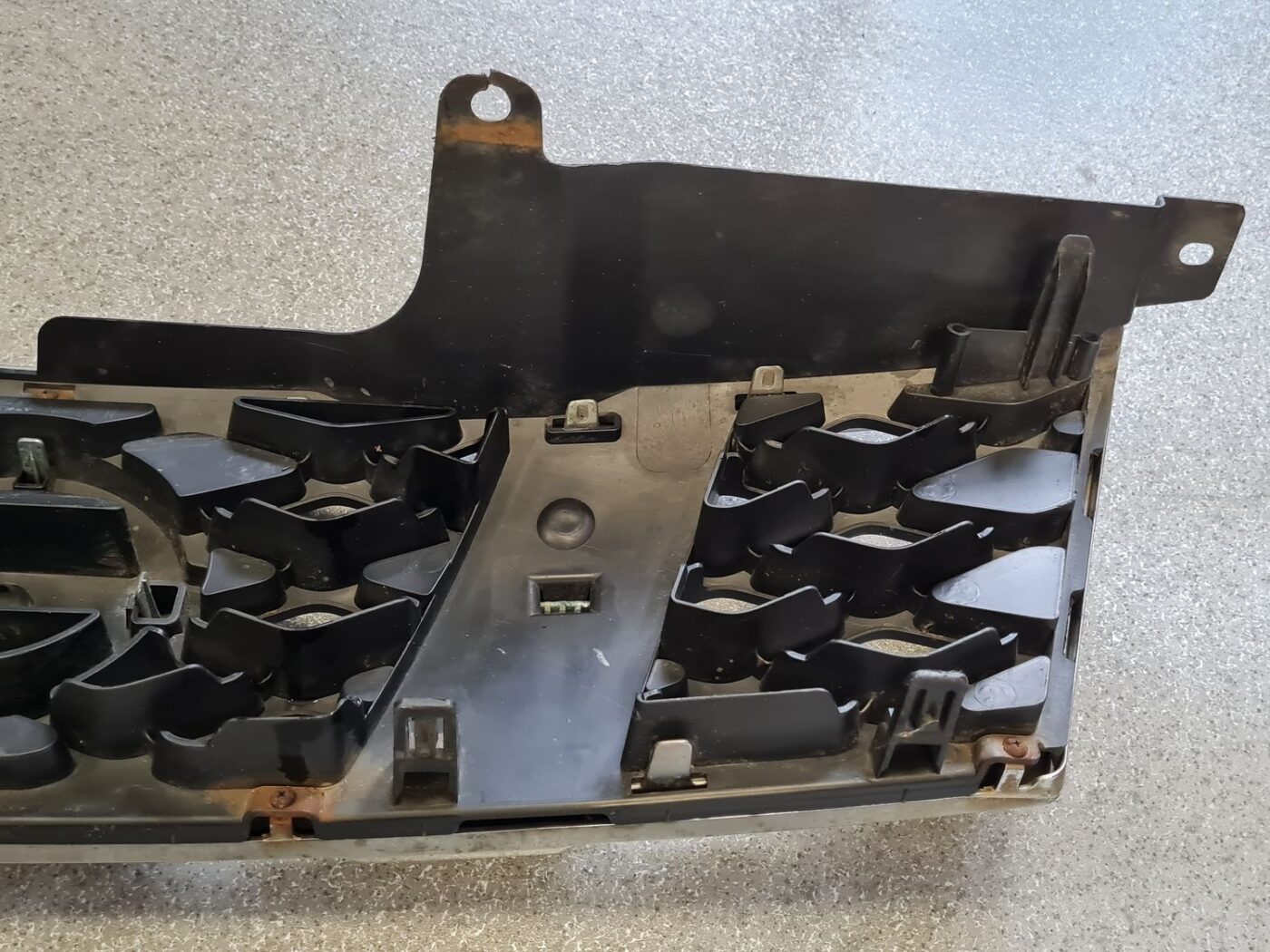 Bufera reste priekš NISSAN X-TRAIL 2007 8 Bufera reste priekš NISSAN X-TRAIL 2007