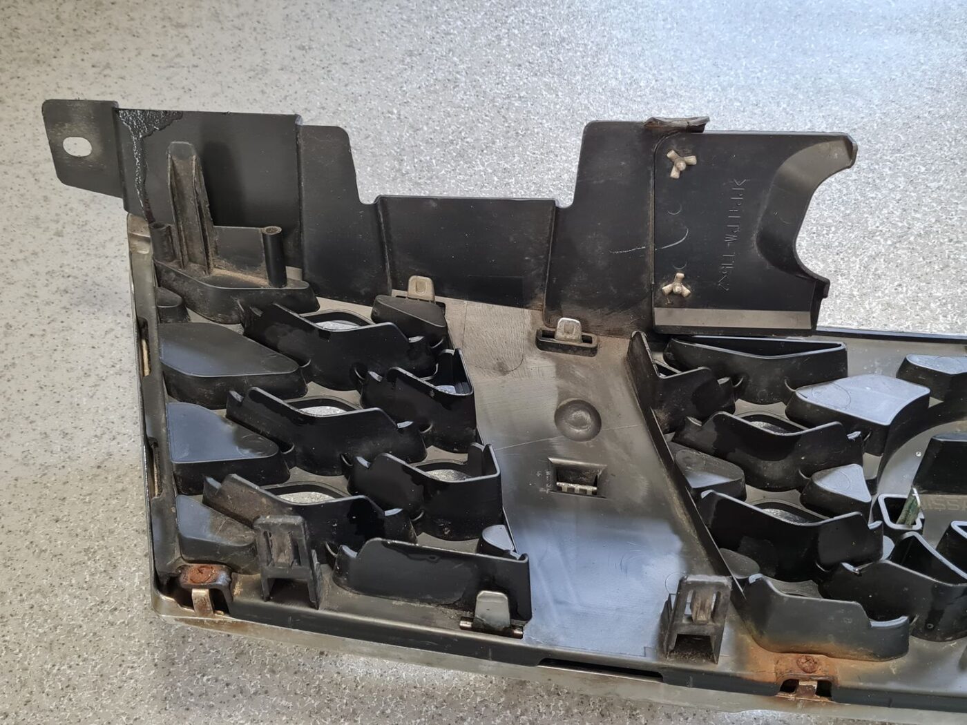 Bufera reste priekš NISSAN X-TRAIL 2007 6 Bufera reste priekš NISSAN X-TRAIL 2007