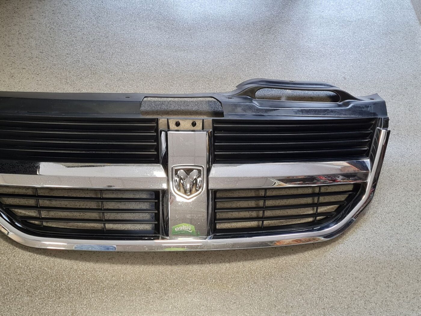 Bufera reste priekš DODGE JOURNEY 2008 15 Bufera reste priekš DODGE JOURNEY 2008