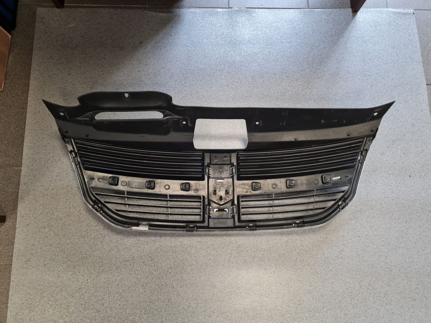 Bufera reste priekš DODGE JOURNEY 2008 9 Bufera reste priekš DODGE JOURNEY 2008