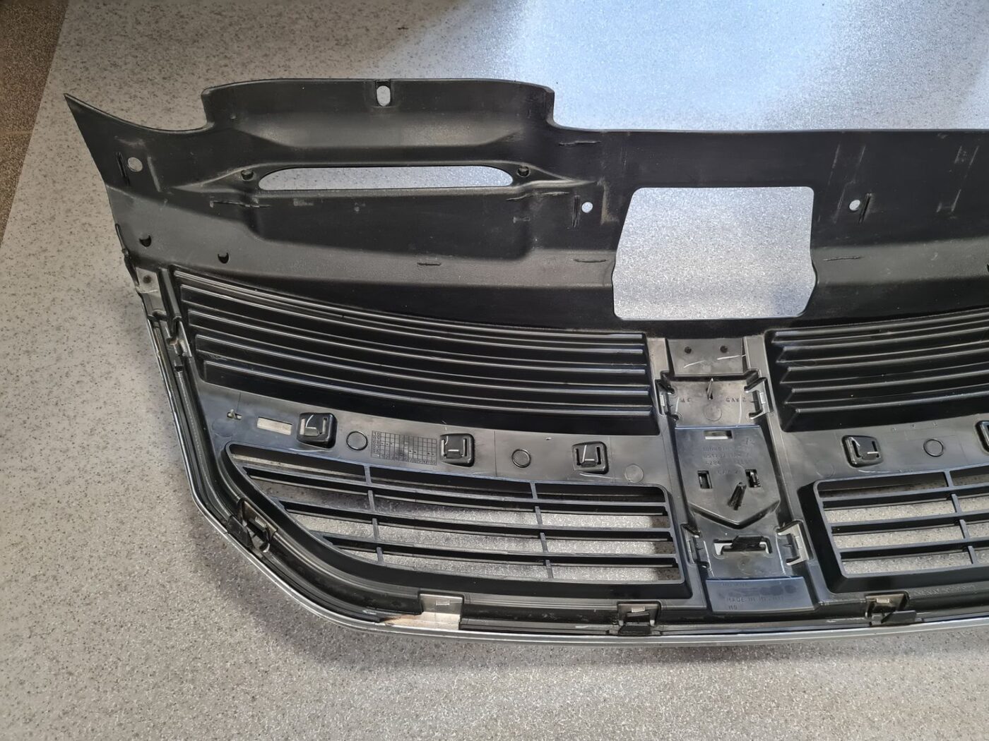 Bufera reste priekš DODGE JOURNEY 2008 8 Bufera reste priekš DODGE JOURNEY 2008