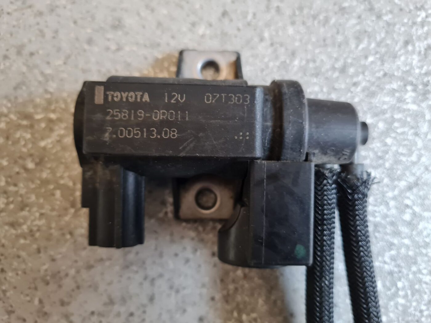 Solenoīda vakuuma vārsts priekš TOYOTA AVENSIS 2008 2 Solenoīda vakuuma vārsts priekš TOYOTA AVENSIS 2008