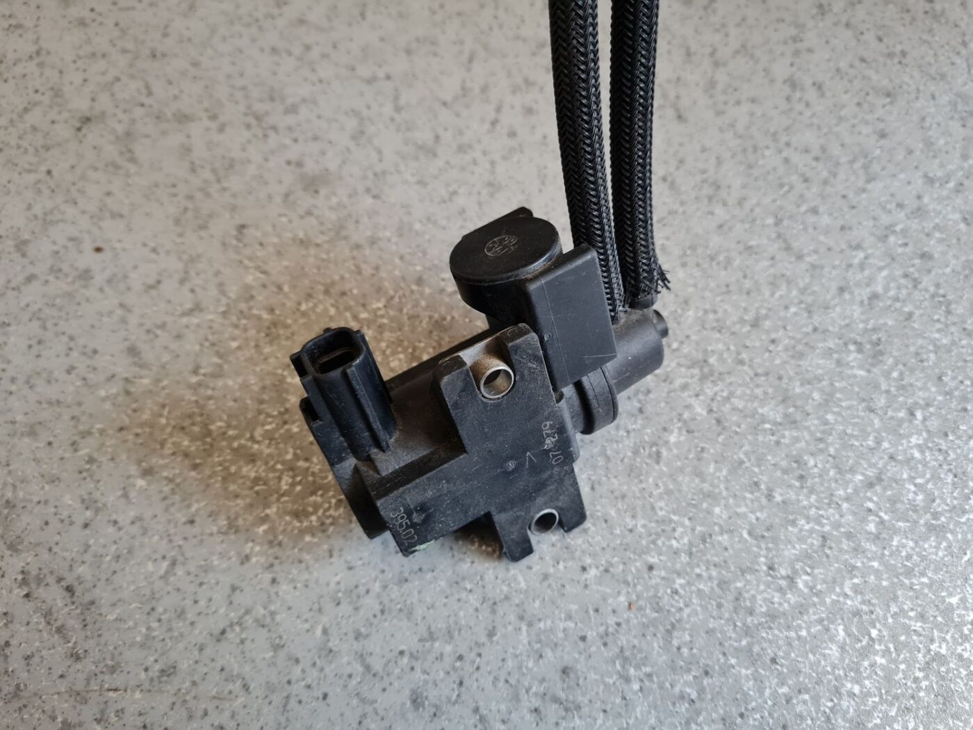 Solenoīda vakuuma vārsts priekš TOYOTA AVENSIS 2008 3 Solenoīda vakuuma vārsts priekš TOYOTA AVENSIS 2008