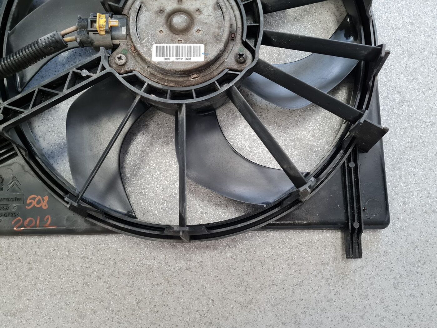 Dzesēšanas radiatora ventilators priekš PEUGEOT 508 2012 11 Dzesēšanas radiatora ventilators priekš PEUGEOT 508 2012