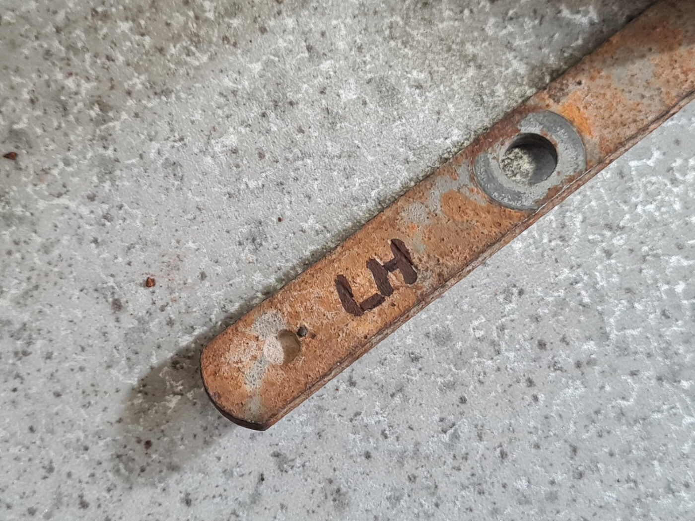 Lukturu diapazona korekcijas sensors, aizmugurē priekš MERCEDES BENZ ML320 2005 BLACK 5 Lukturu diapazona korekcijas sensors, aizmugurē priekš MERCEDES BENZ ML320 2005 BLACK