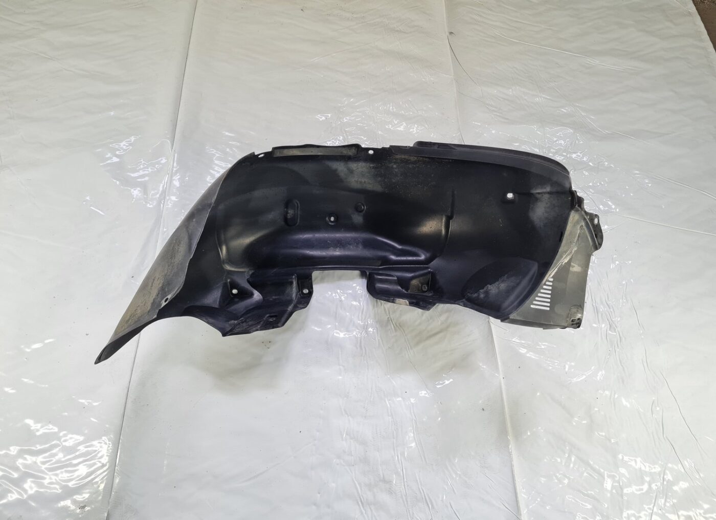 Priekšējais labais paspārns priekš KIA Sorento 2002-2009 868123E510 1 Priekšējais labais paspārns priekš KIA Sorento 2002-2009 868123E510