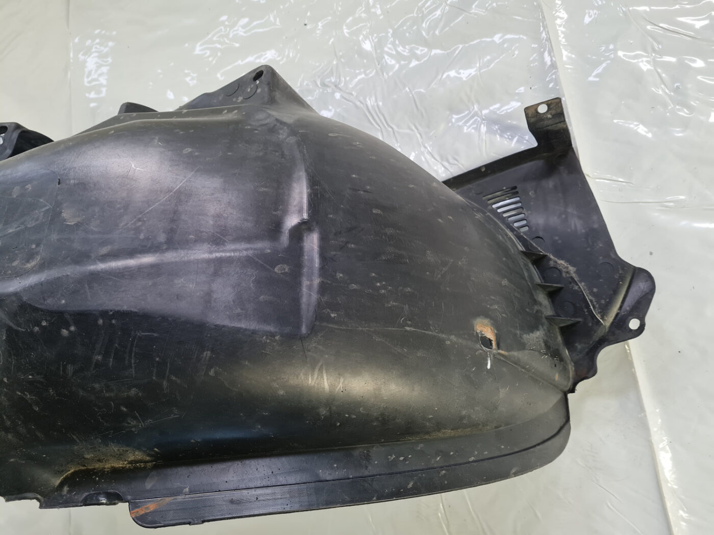 Priekšējais labais paspārns priekš KIA Sorento 2002-2009 868123E510 8 Priekšējais labais paspārns priekš KIA Sorento 2002-2009 868123E510