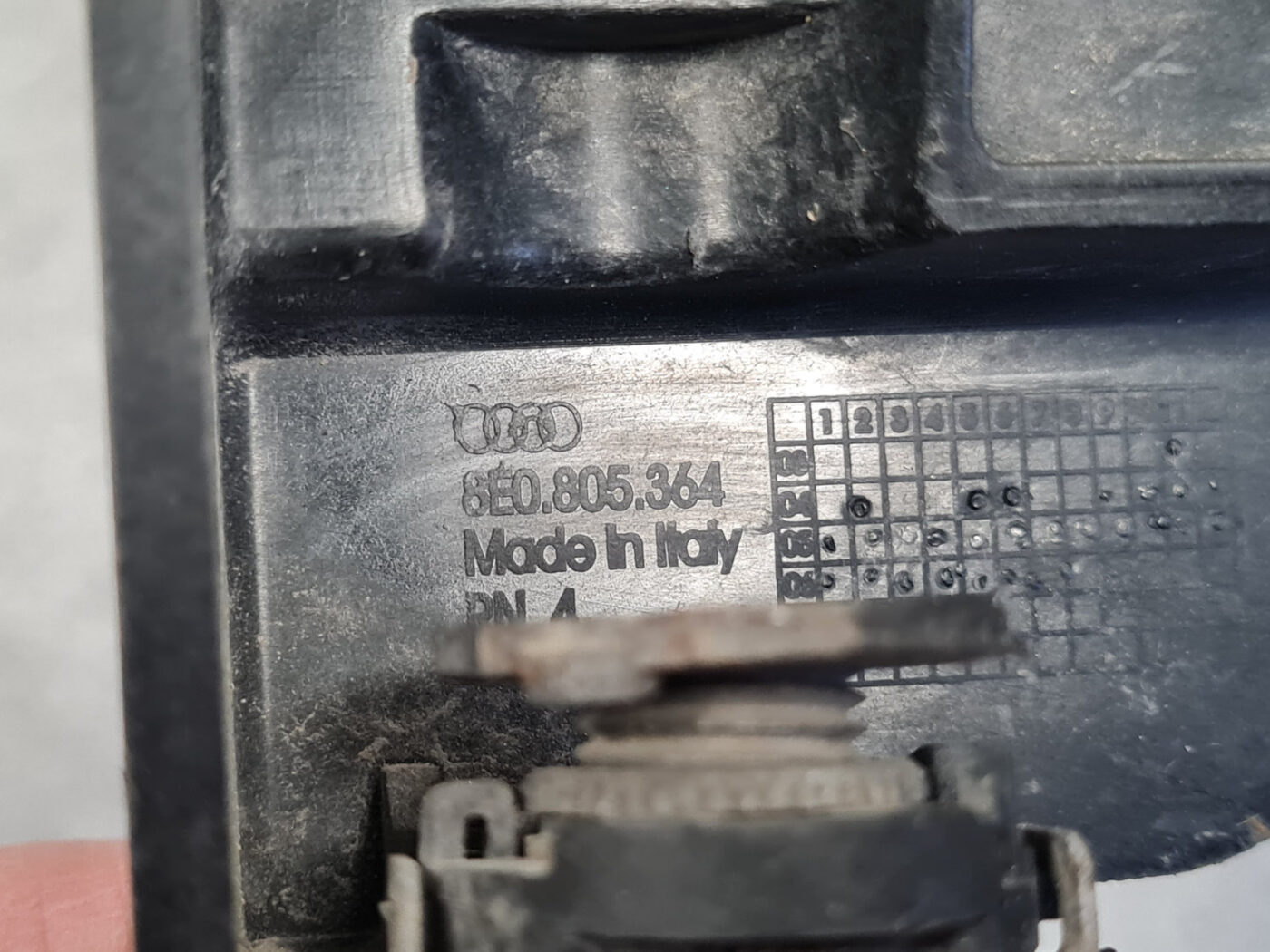 Priekšējā spārna un bufera stiprinājums priekš AUDI A4 2007 3 Priekšējā spārna un bufera stiprinājums priekš AUDI A4 2007