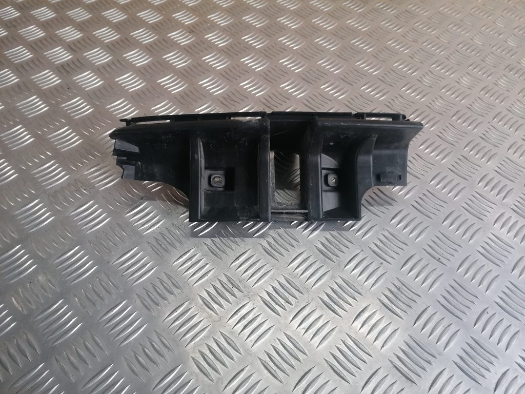 Aizmugurēja bufera kronšteins priekš VOLVO C30 2008 TURQUOISE