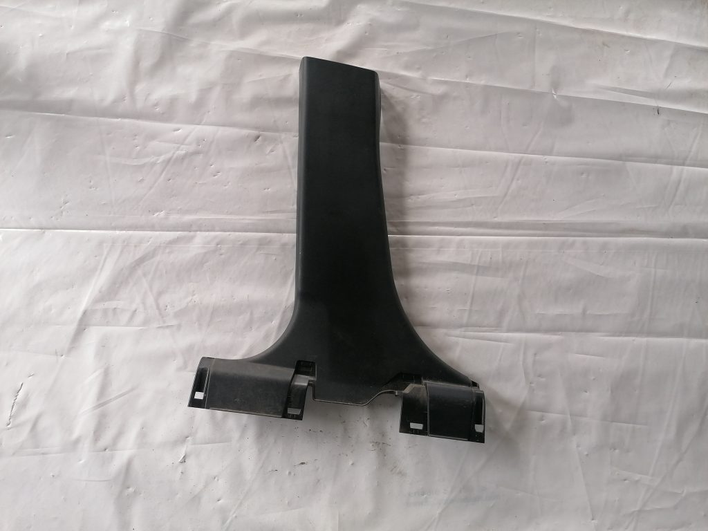 Vidējas salona statnes apdare priekš CITROEN C-CROSSER 2009