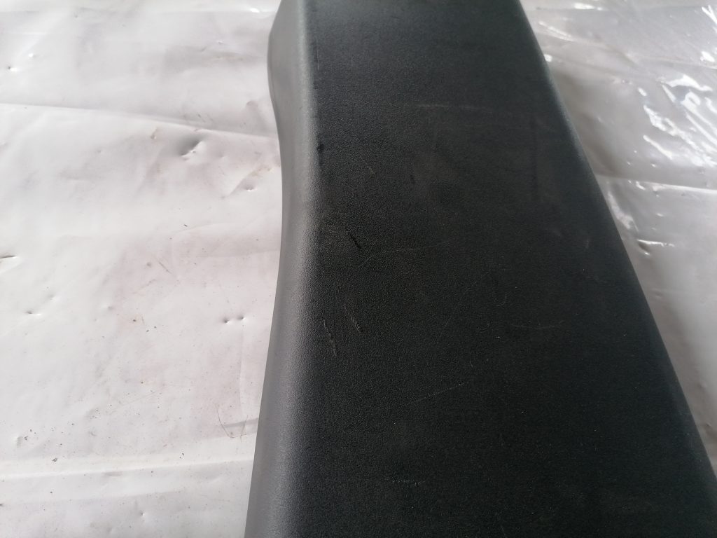 Vidējas salona statnes apdare priekš CITROEN C-CROSSER 2009