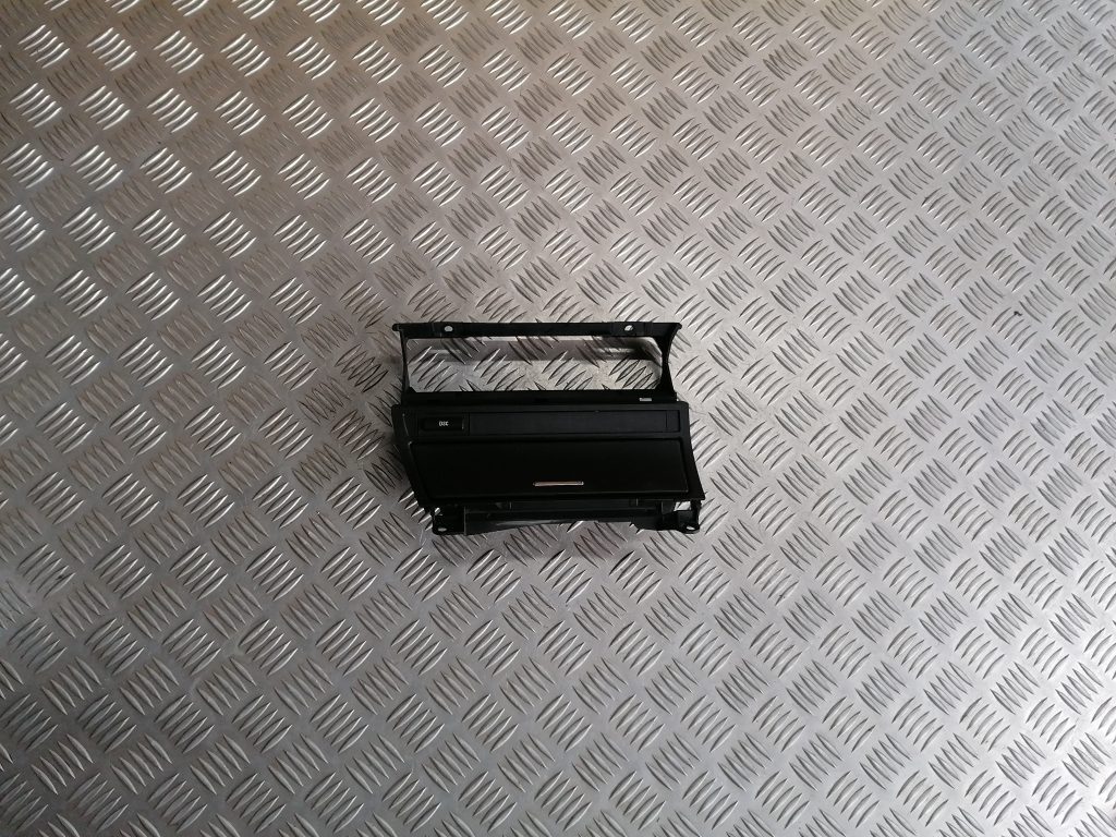 Pelnu trauks priekš BMW 320D E46 2004 TOURING 1 Pelnu trauks priekš BMW 320D E46 2004 TOURING