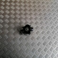 Termostata korpuss priekš BMW 320D E46 2004 TOURING