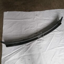 Vējstikla uzlikas (deflektora) režģis priekš BMW 320D E46 2004 TOURING