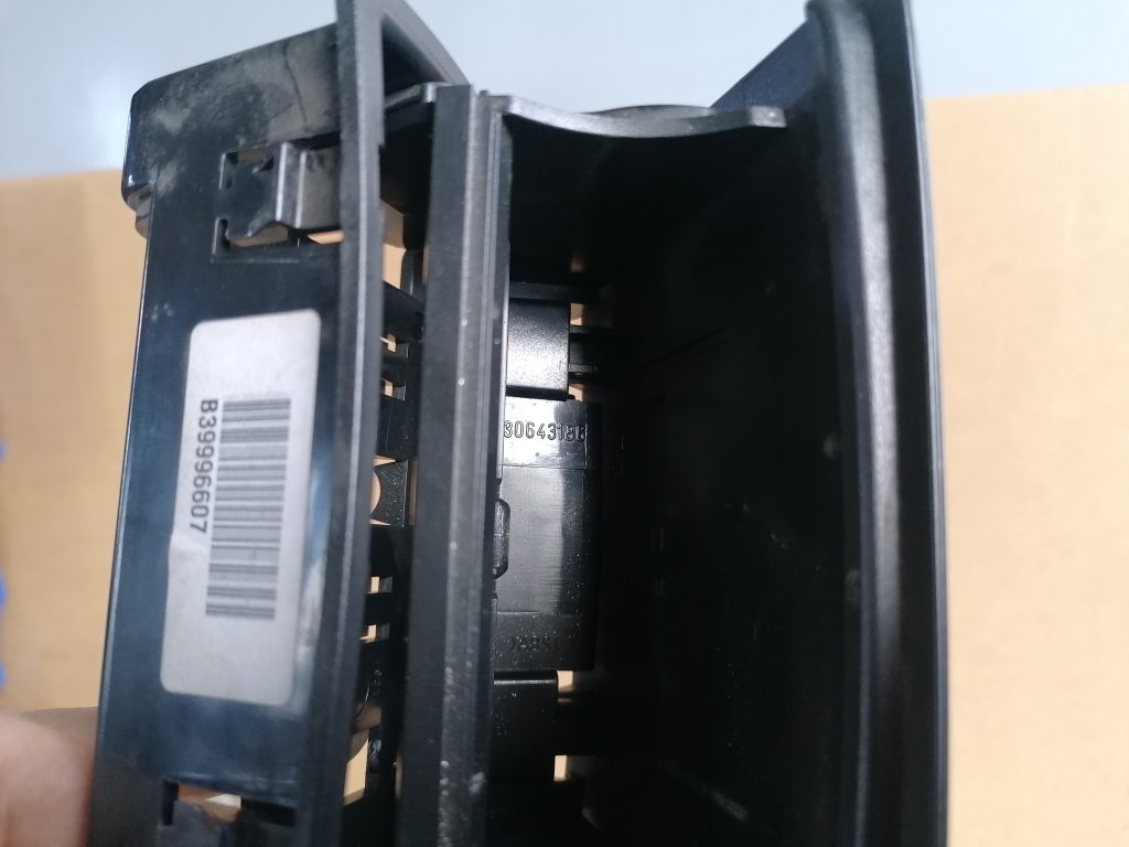 Pelnu trauks priekš VOLVO XC70 2007