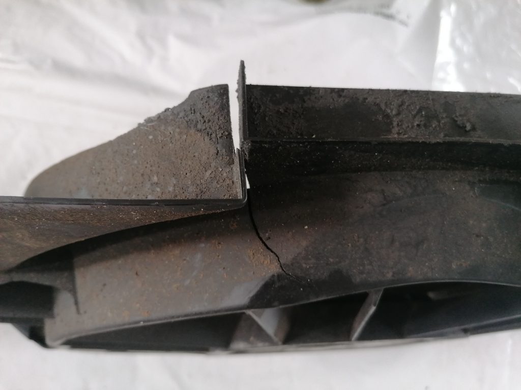 Dzesēšanas radiatora ventilators priekš VOLVO XC70 2007 3 Dzesēšanas radiatora ventilators priekš VOLVO XC70 2007