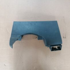 Mērinstrumentu paneļa apdare (zem stūres) priekš OPEL ASTRA H 2005