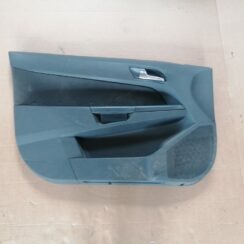 Priekšējo kreiso durvju apdare priekš OPEL ASTRA H 2005