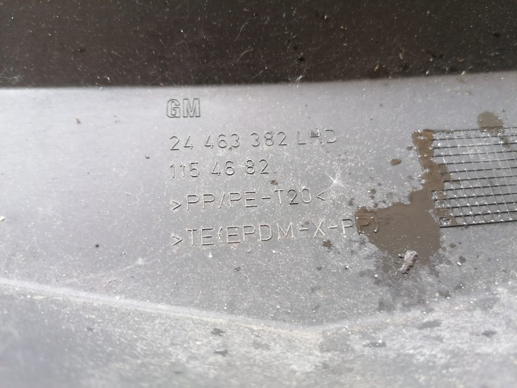 Vējstikla uzlikas (deflektora) režģis priekš OPEL ASTRA H 2005 3 Vējstikla uzlikas (deflektora) režģis priekš OPEL ASTRA H 2005