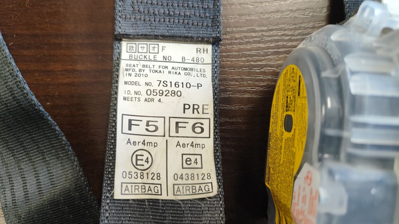 Priekšējā labā drošības josta priekš SUBARU LEGACY 2011 8 Priekšējā labā drošības josta priekš SUBARU LEGACY 2011