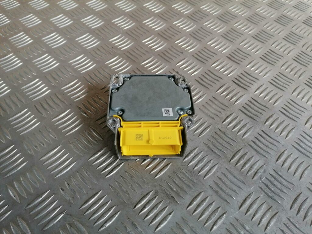 Drošības spilvena vadības bloks priekš AUDI A4 2008 AVANT