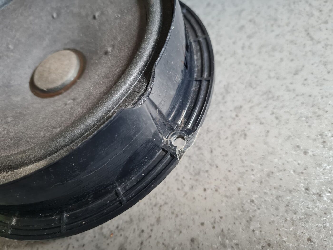 Durvju skaļrunis, apakšā priekš VW GOLF IV 1999 5 Durvju skaļrunis, apakšā priekš VW GOLF IV 1999