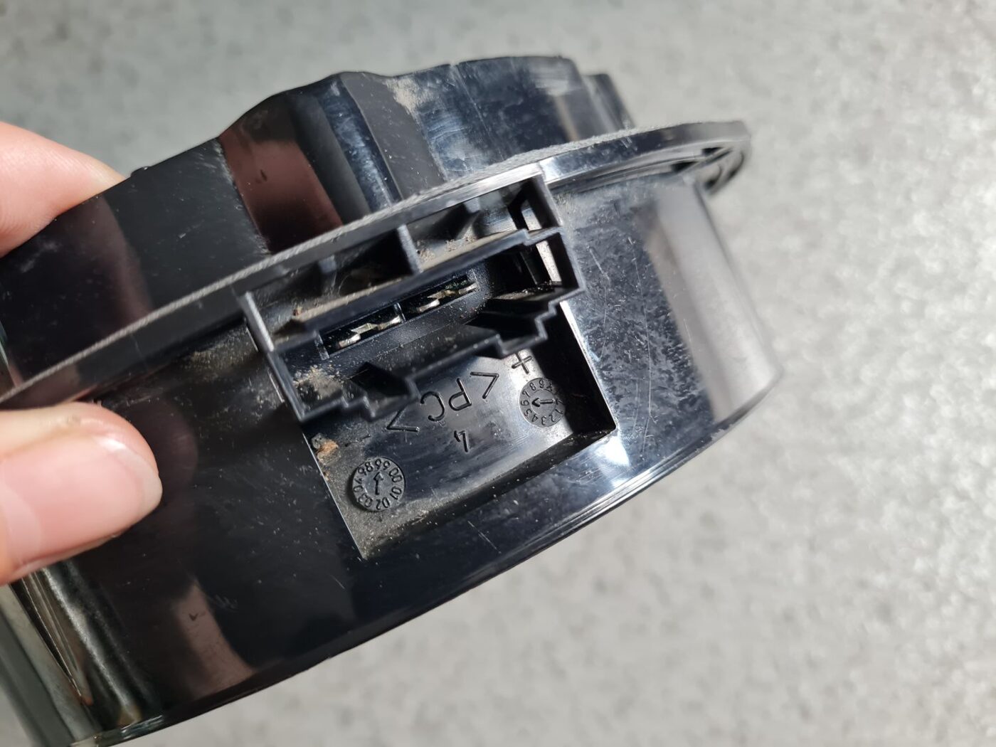 Durvju skaļrunis, apakšā priekš VW GOLF IV 1999 3 Durvju skaļrunis, apakšā priekš VW GOLF IV 1999