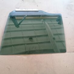 Aizmugurējo kreiso durvju stikls priekš OPEL ZAFIRA 2004