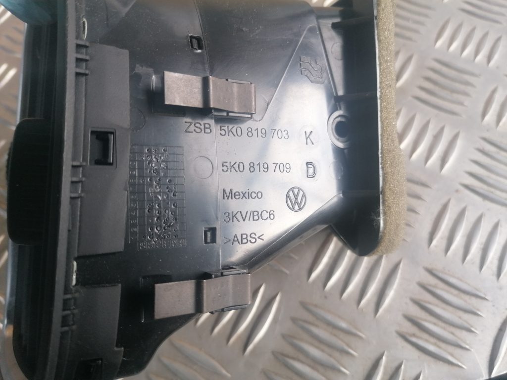 Mērinstrumentu paneļa gaisa vads, pa kreisi priekš VW GOLF VARIANT 2012 3 Mērinstrumentu paneļa gaisa vads, pa kreisi priekš VW GOLF VARIANT 2012