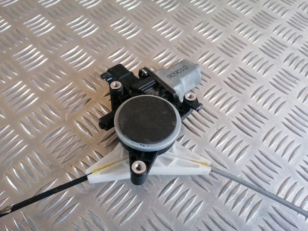 Stikla pacelšanas mehānisms priekšējais labais priekš SUBARU LEGACY 2009 2 Stikla pacelšanas mehānisms priekšējais labais priekš SUBARU LEGACY 2009