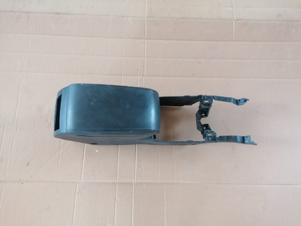 Centrālās konsoles apdares lielākā daļa priekš SUBARU LEGACY 2009 1 Centrālās konsoles apdares lielākā daļa priekš SUBARU LEGACY 2009